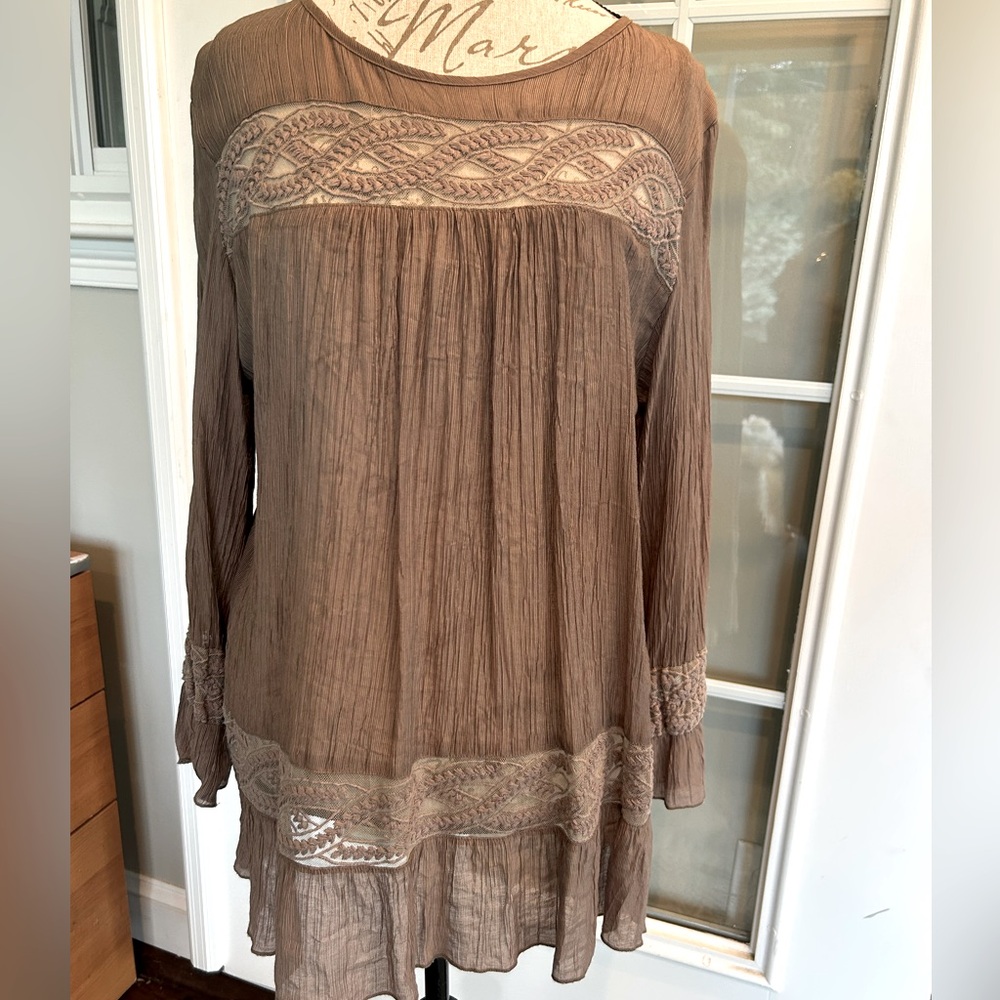 Super Cute Grand & Green women’s top size XL